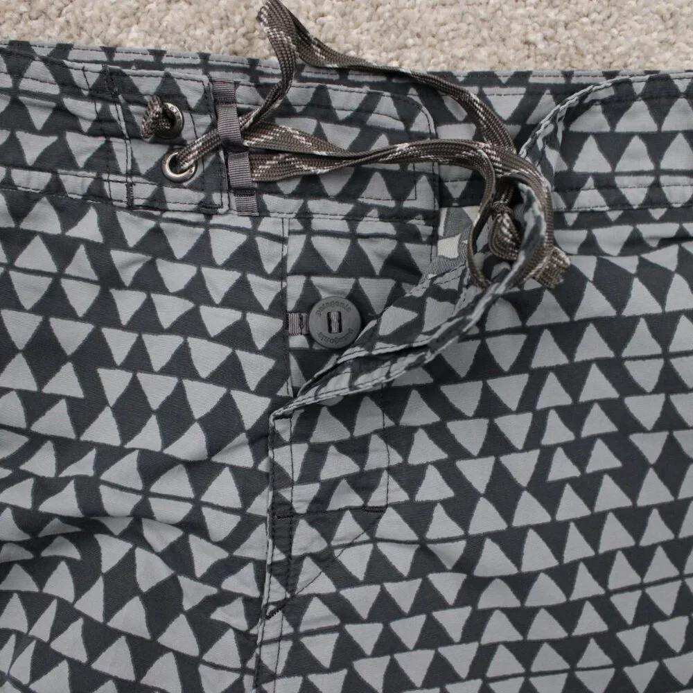 Patagonia Hybrid‎ Board Shorts Mens 36 Gray Geometric 100% Nylon w/ 10